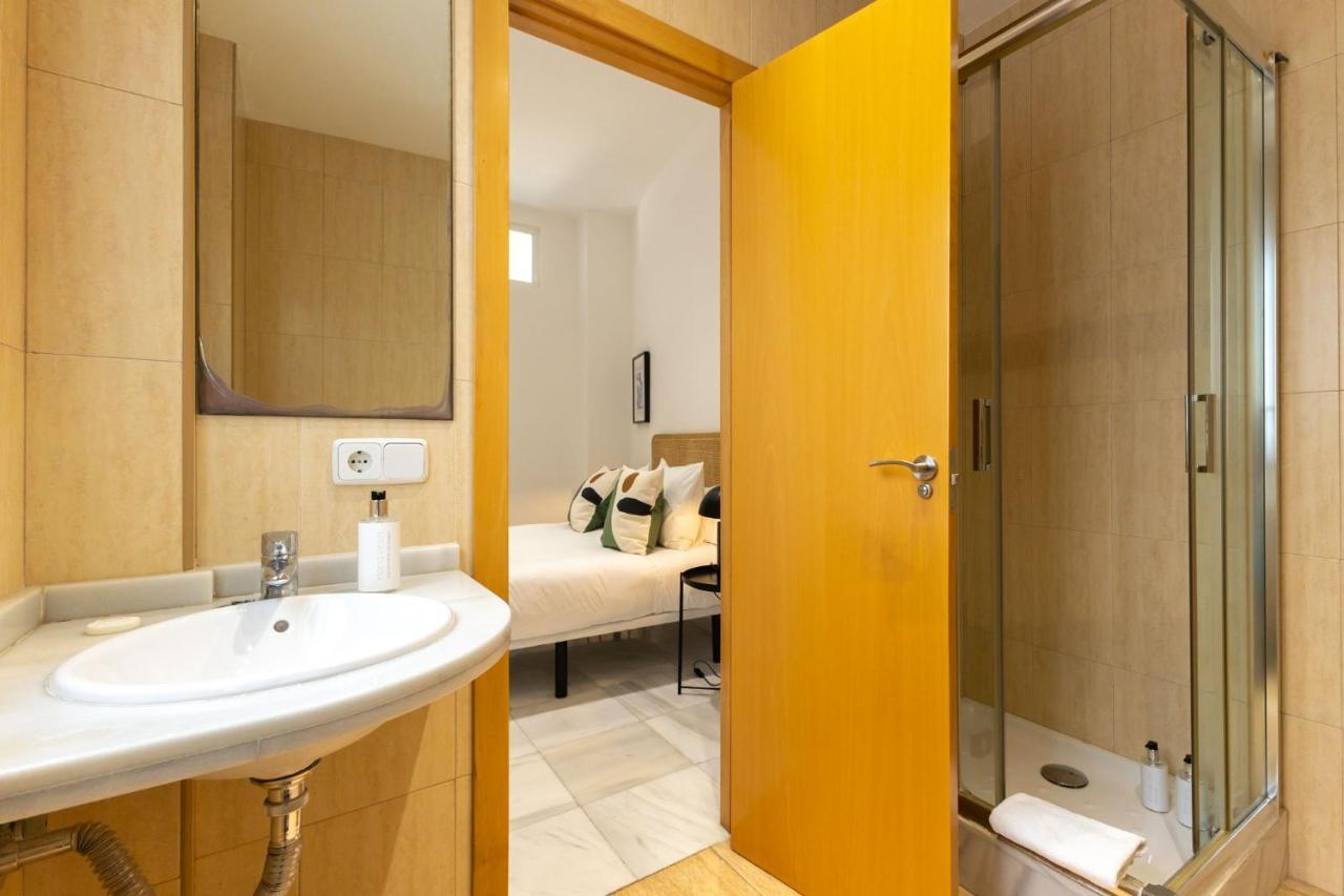 Terceros City Center Deluxe by Valcambre Sevilla Exterior foto